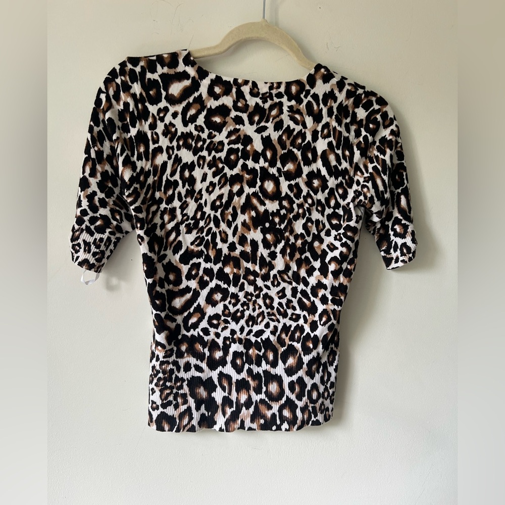 White House Black Market Leopard Print Button Front Cardigan Top XS - Picture 5 of 6